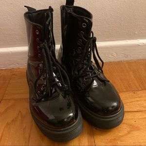 combat boots